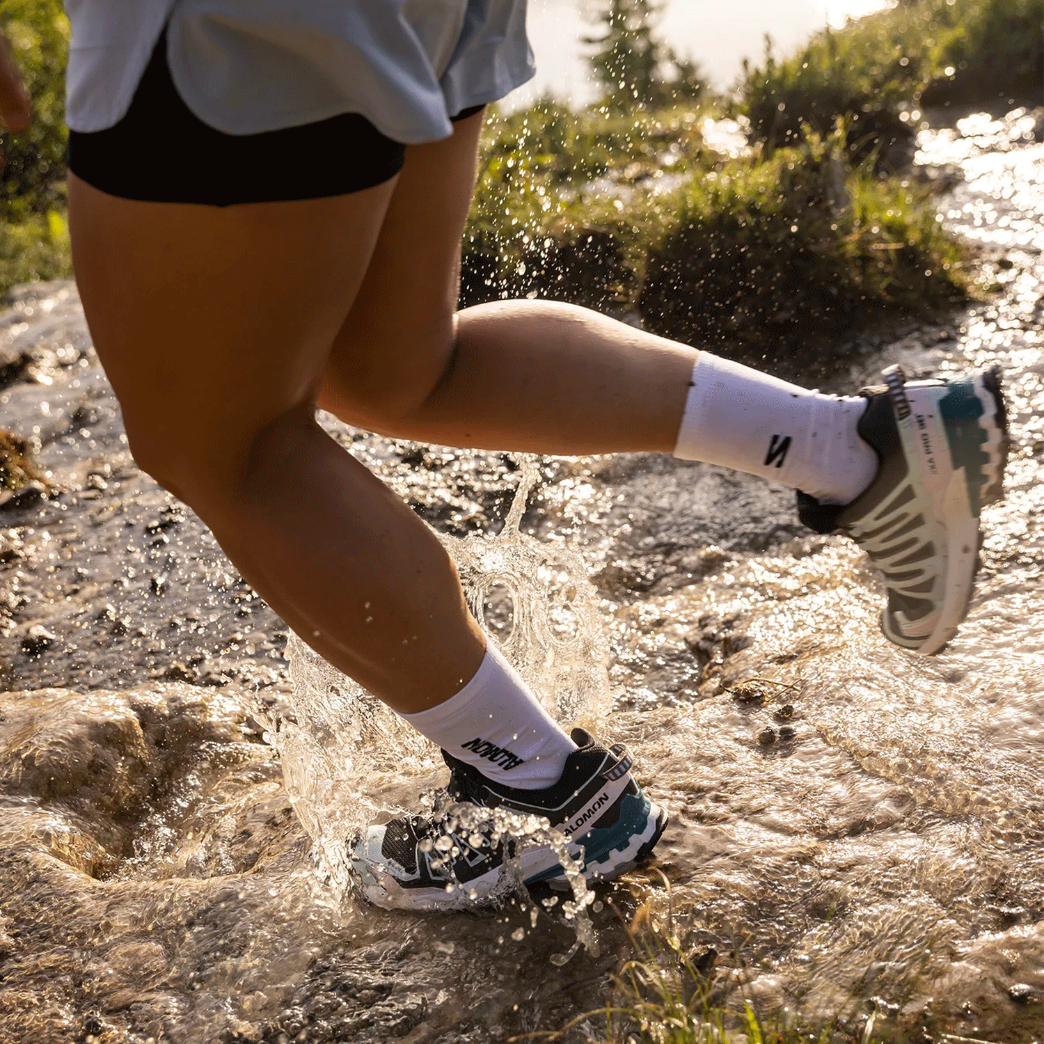 Salomon Women s XA Pro 3D V9 Gore tex Shoe Black Bleached Aqua Harbor Pacific Boarder