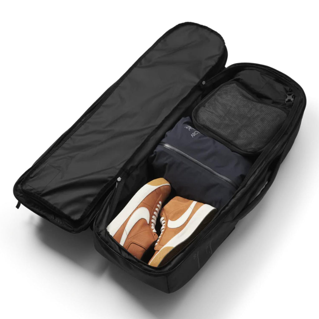 Db Skateboarding Pro 65L Travel Pack Black Out - Pacific Boarder